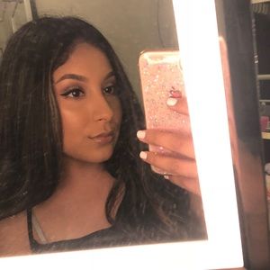 Meet your Posher, Natalie